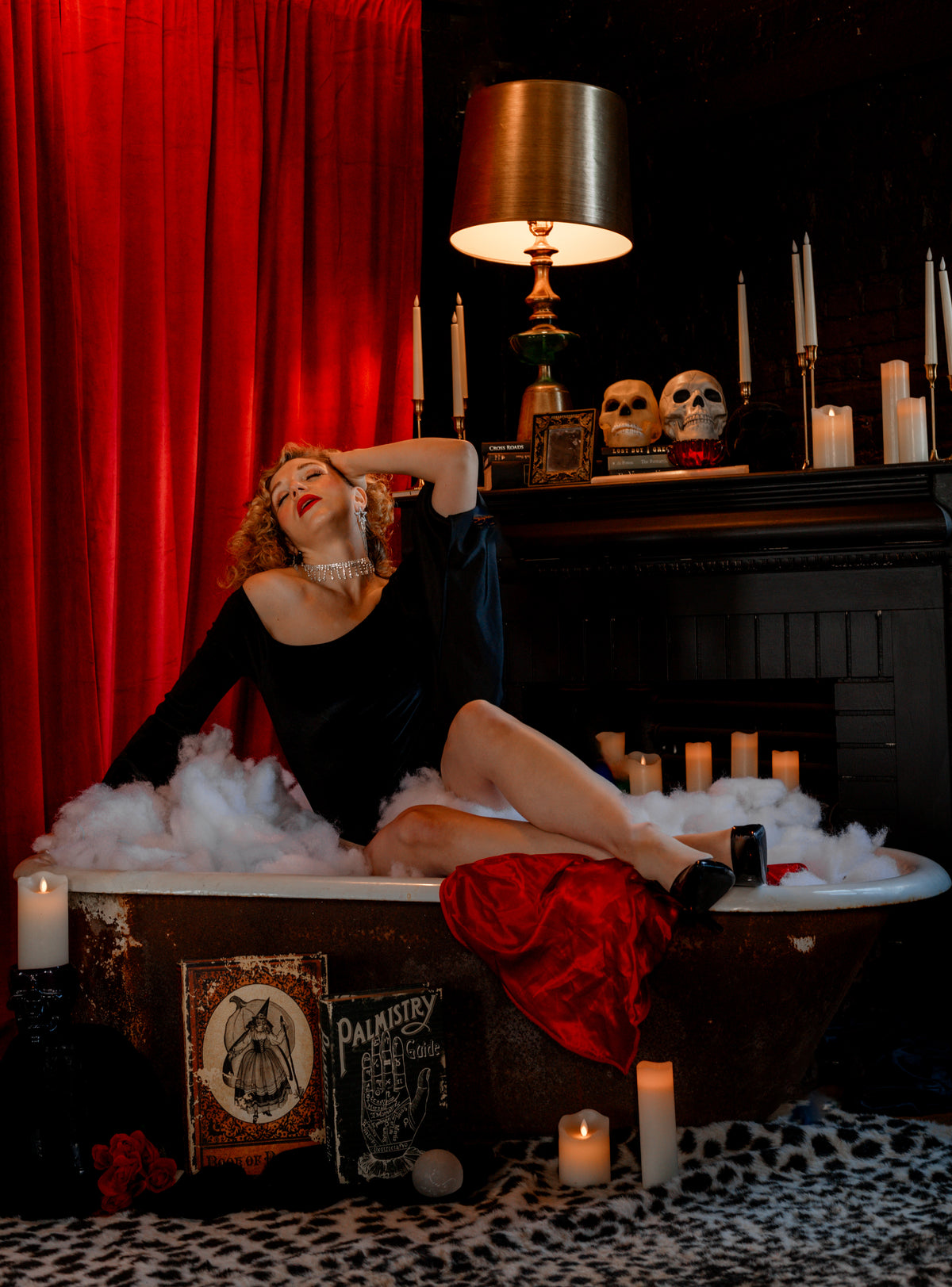 Indoor Spooky Set