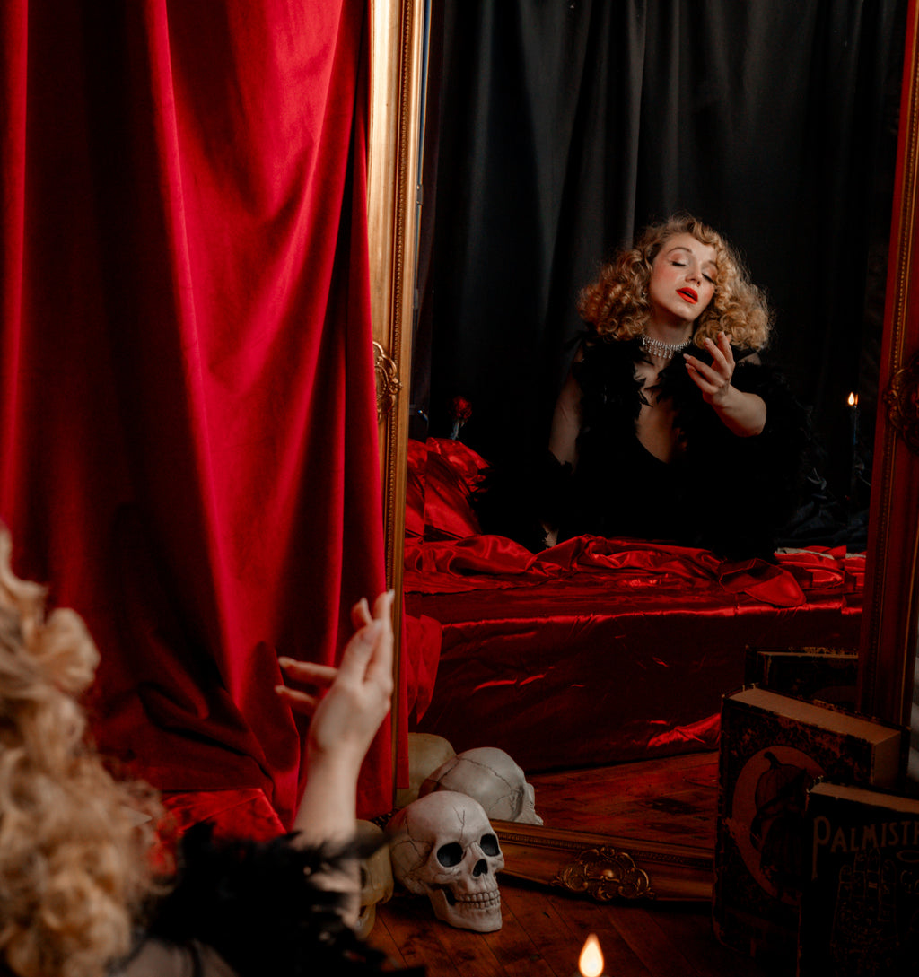 Indoor Spooky Set